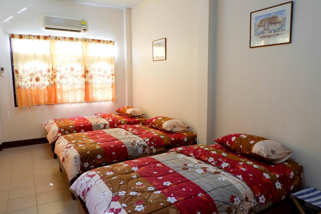 Ban Yenjid Hotell Phra Nakhon Si Ayutthaya Exteriör bild