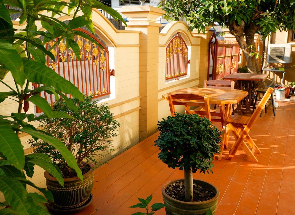 Ban Yenjid Hotell Phra Nakhon Si Ayutthaya Exteriör bild