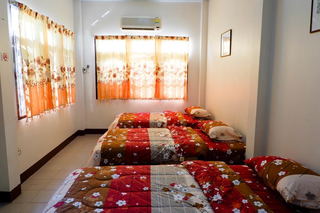 Ban Yenjid Hotell Phra Nakhon Si Ayutthaya Exteriör bild