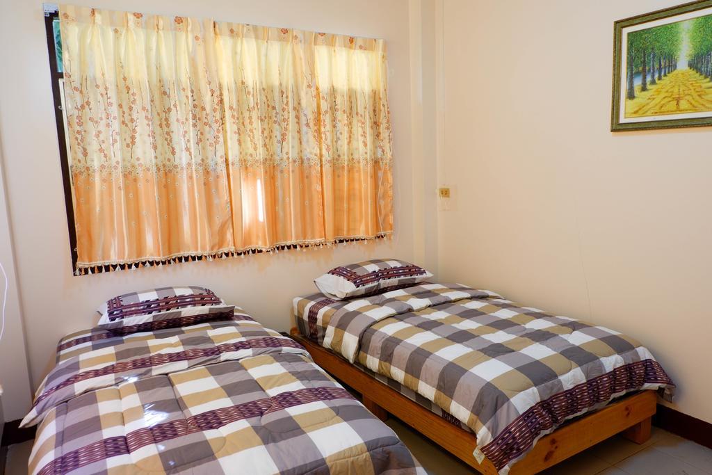 Ban Yenjid Hotell Phra Nakhon Si Ayutthaya Exteriör bild
